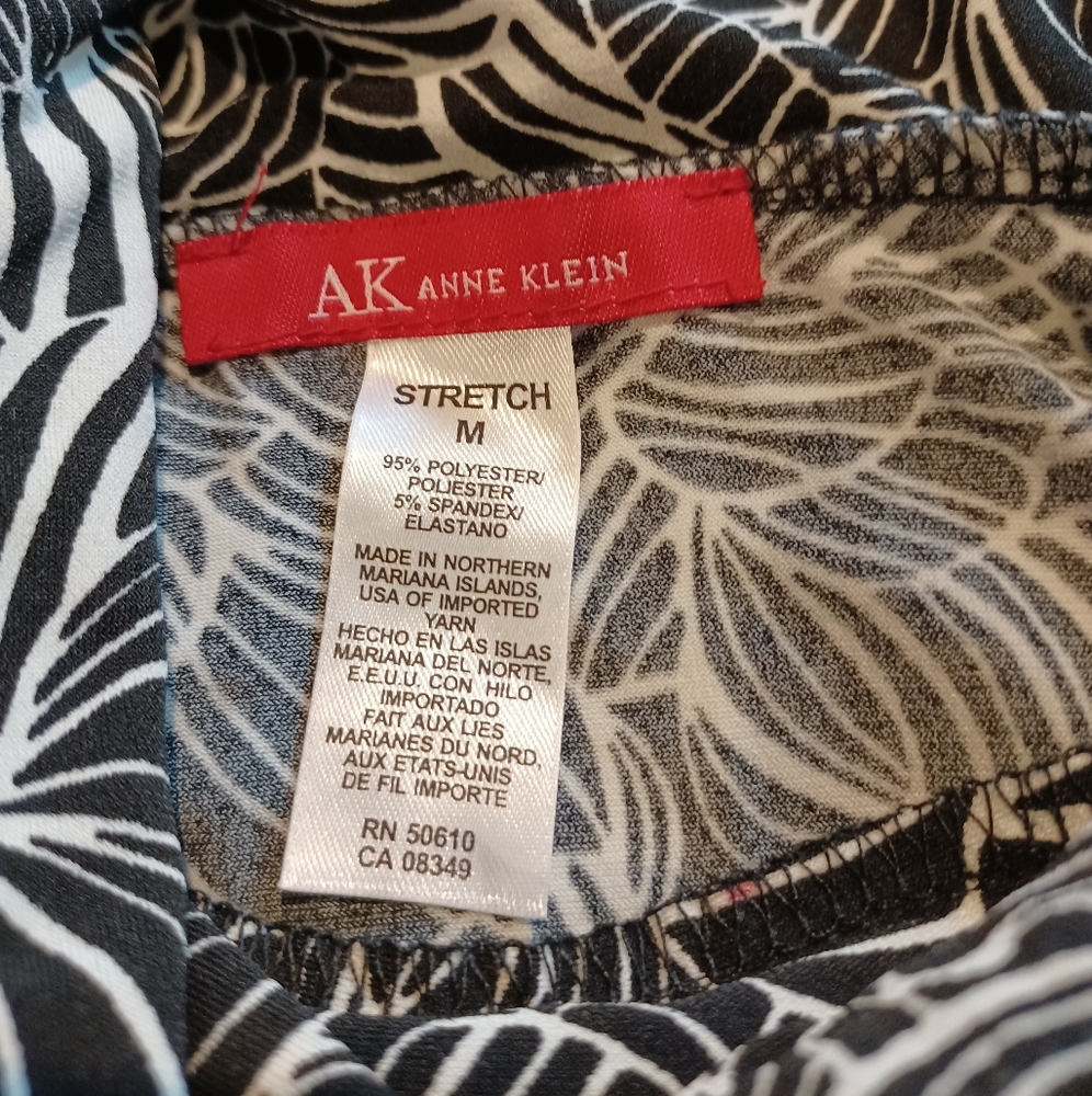 Anne Klein Sleeveless Floral PrintTop -Women's Size Medium - Picture 4 of 4